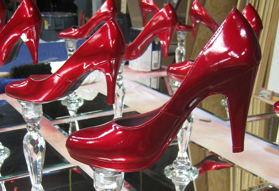 Curtis Elliott Designs red shoes award design
